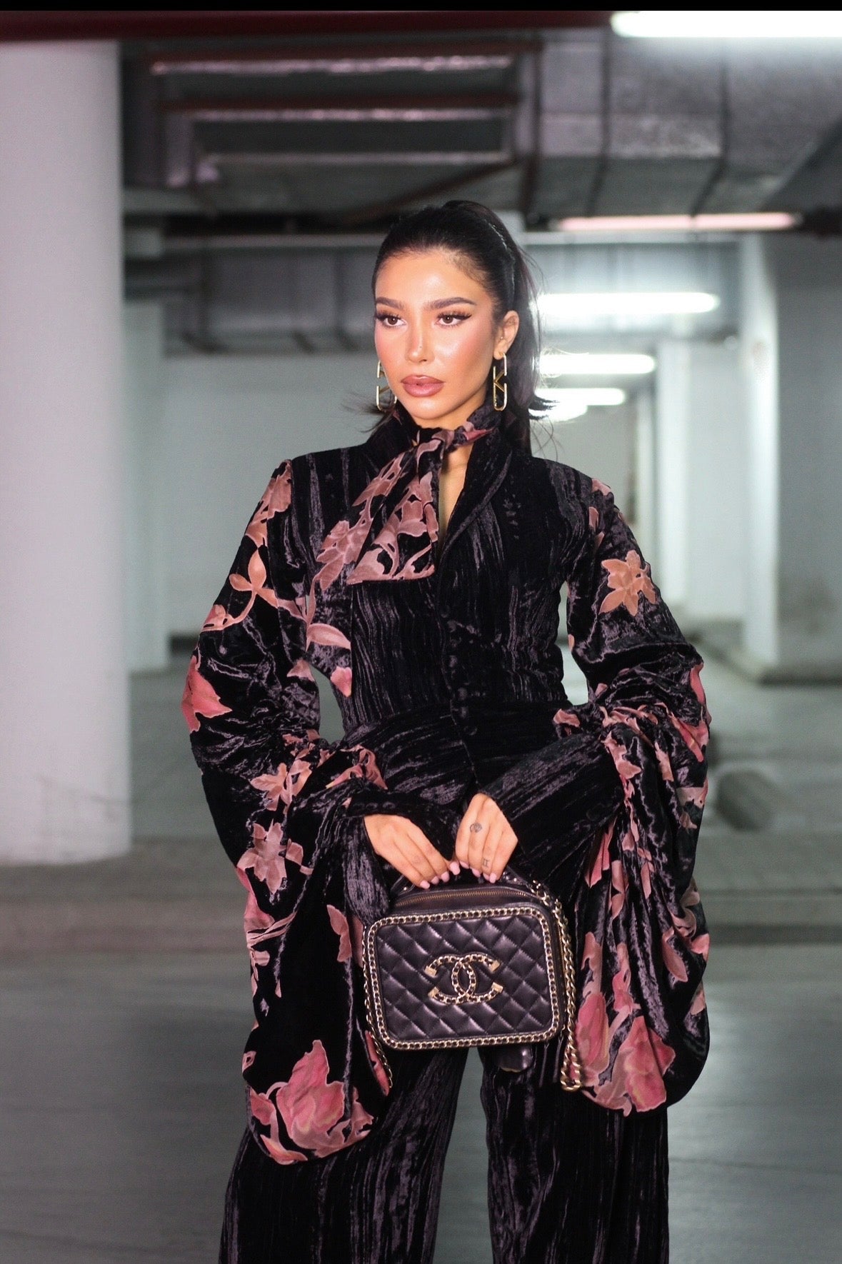 Rosy black velvet